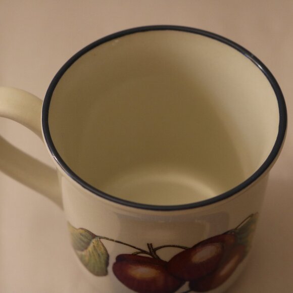Staffordshire Tableware Macintosh coffee mug/cup great condition - Picture 3 of 4